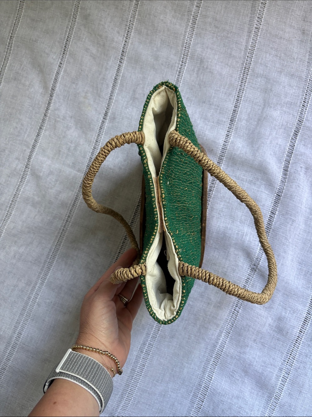Patchouli Green Woven Handbag with Decorative Wooden Trim and Rope Handles. - Picture 9 of 14